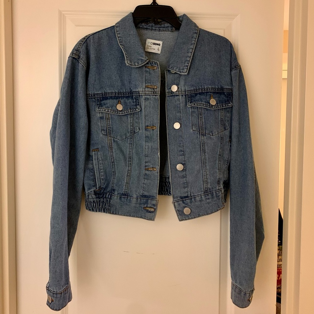 Cropped denim jacket size large